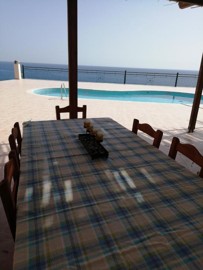 Hill Of Calm Hotel Triopetra Eksteriør billede