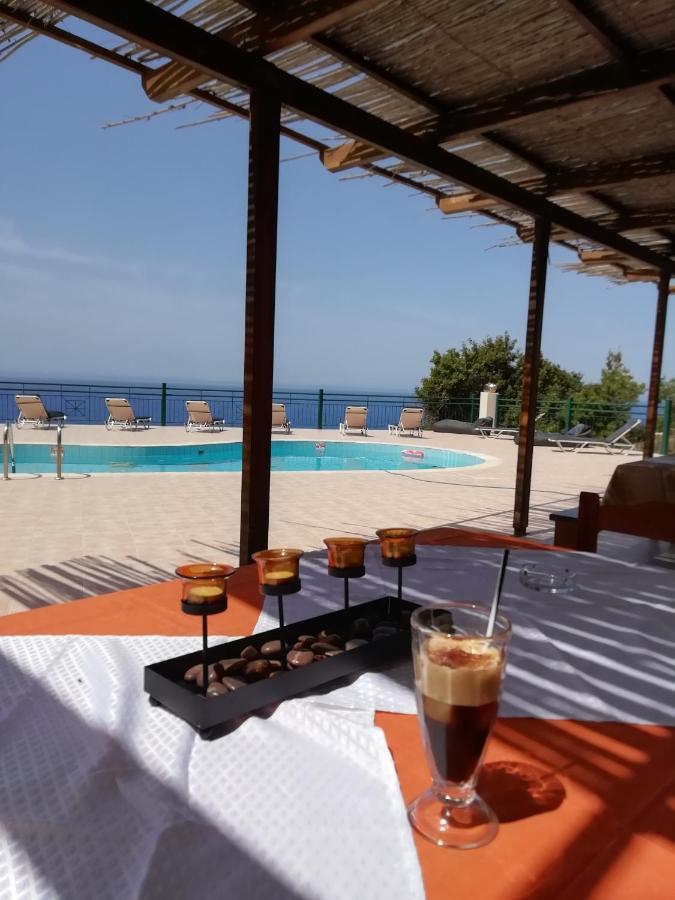 Hill Of Calm Hotel Triopetra Eksteriør billede