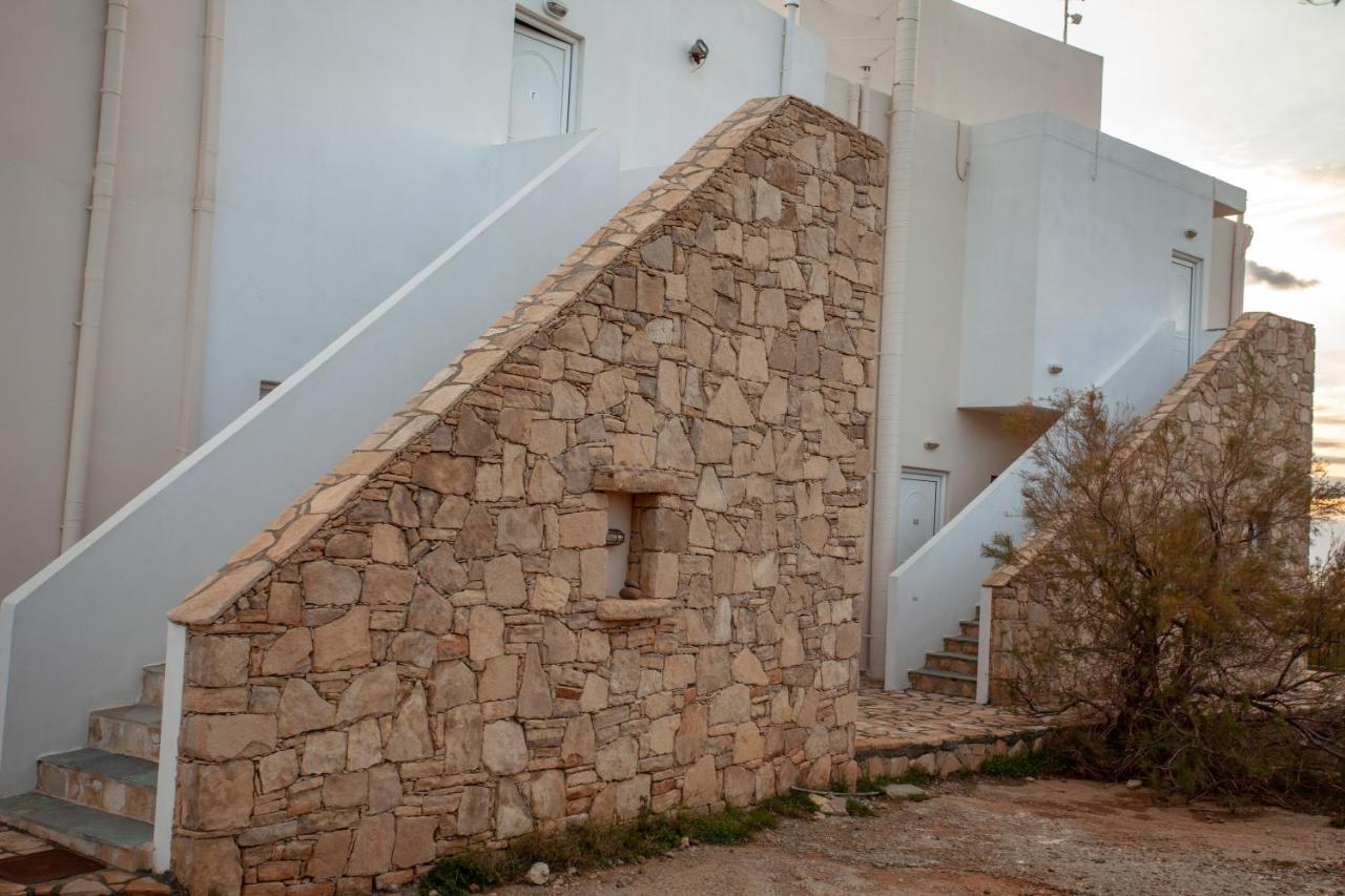 Hill Of Calm Hotel Triopetra Eksteriør billede